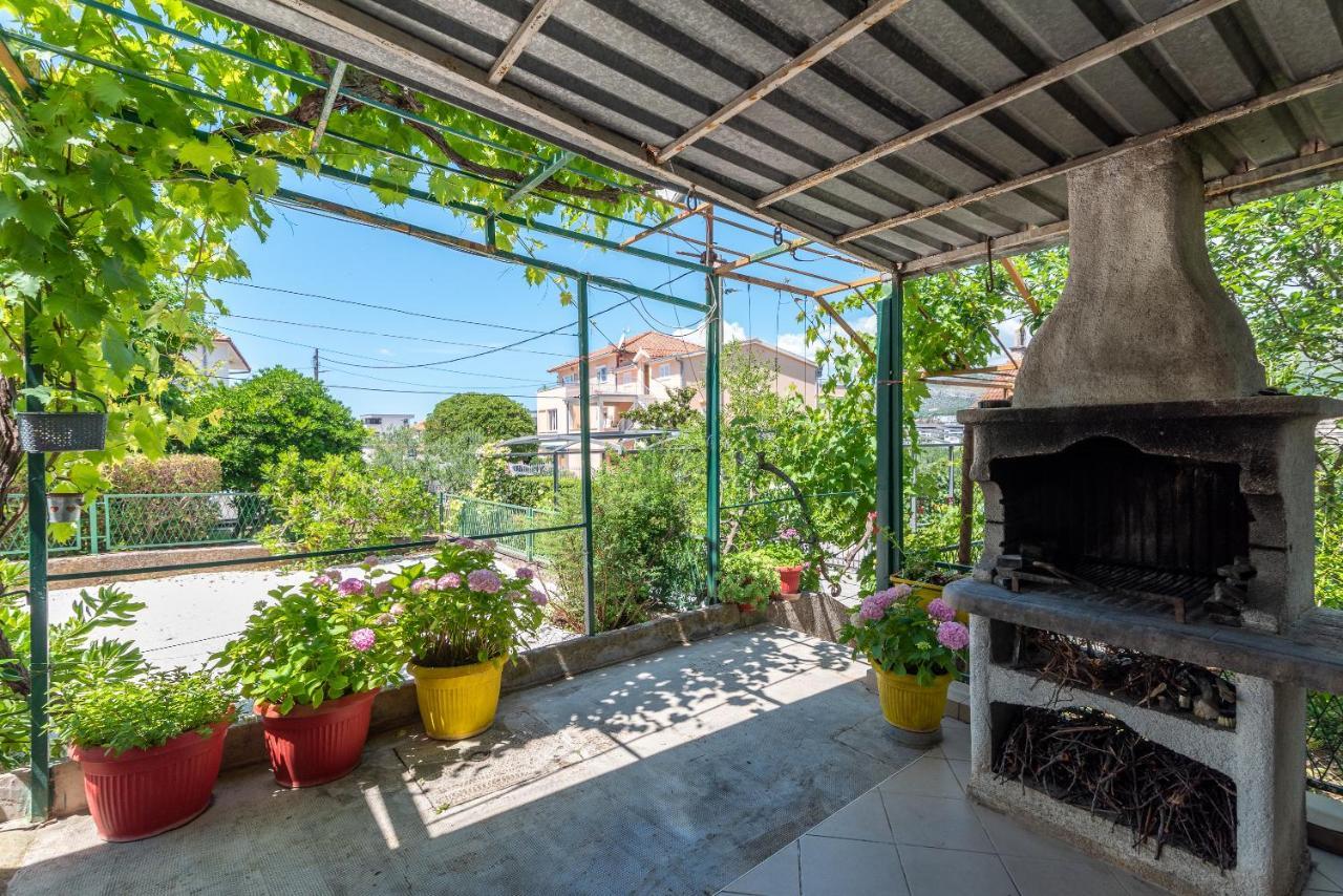 Apartment Hrabar Longo Trogir Eksteriør billede
