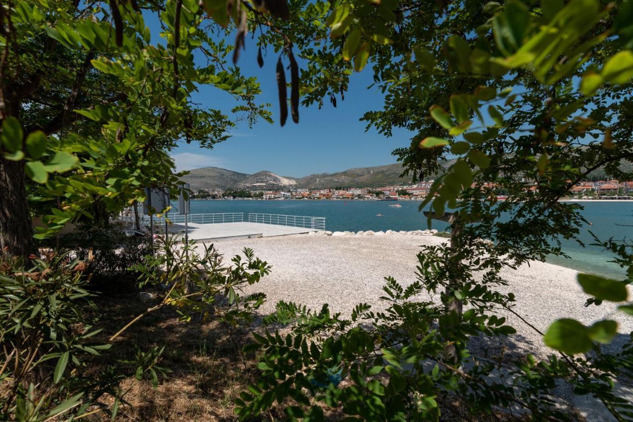 Apartment Hrabar Longo Trogir Eksteriør billede