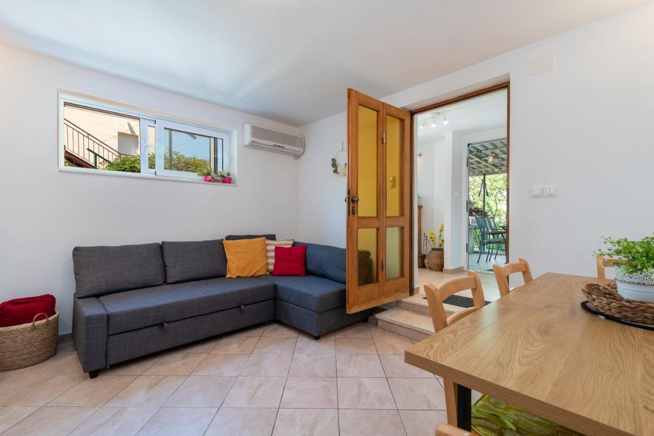 Apartment Hrabar Longo Trogir Eksteriør billede